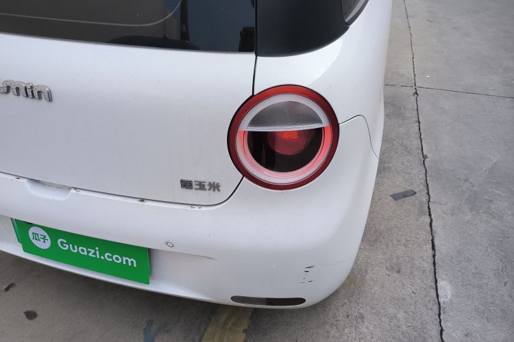 长安启源 长安Lumin 2022款 210km 香甜款车身外观9