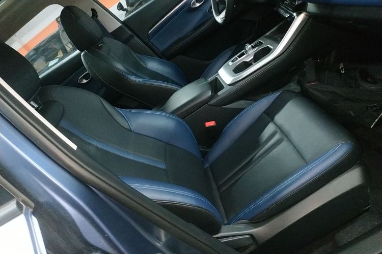 广汽传祺 传祺GS3 2023款 影速 270T R-STYLE版局部细节41