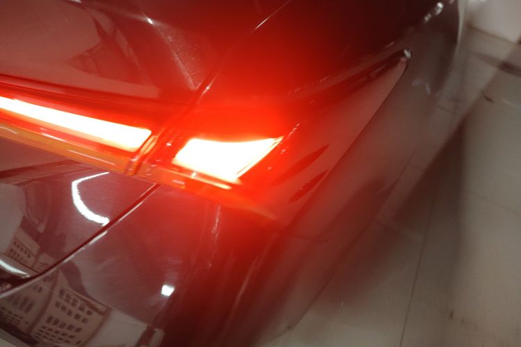 丰田 亚洲龙 2023款 2.0L 进取版车身外观6006