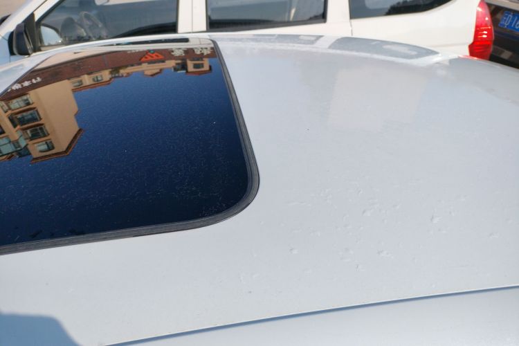 本田 思域 2022款 240TURBO CVT燃动版局部细节57