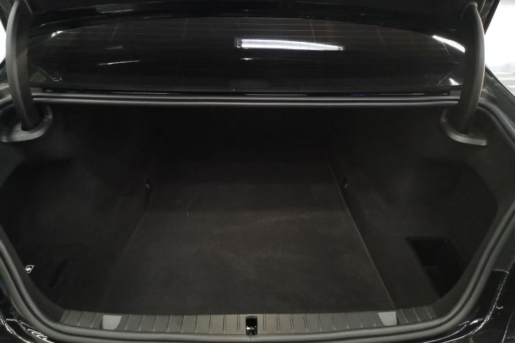 宝马7系 2021款 730Li 豪华套装局部细节23