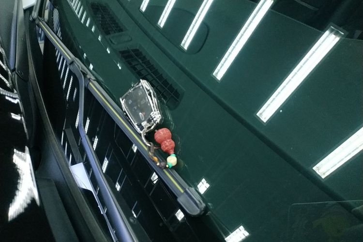 凯迪拉克XT4 2021款 28T 两驱技术型中控内饰11