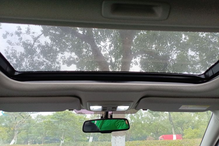 本田 思域 2019款 220TURBO CVT劲擎版 国VI局部细节22