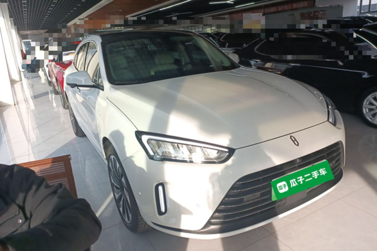 鸿蒙智行 问界M5 2022款 增程后驱标准版车身外观3