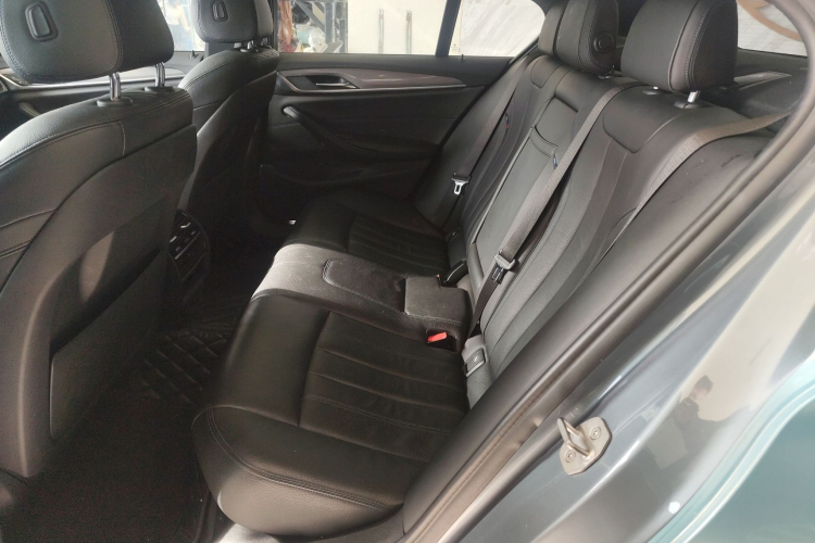 宝马5系(进口) 2018款 525i M运动套装中控内饰7004