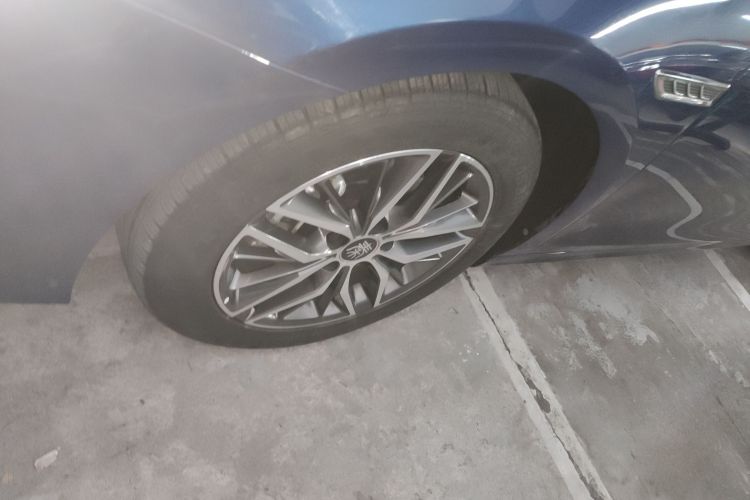 比亚迪 秦PLUS 2021款 DM-i 55KM 旗舰型车身外观6007