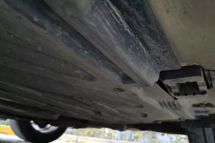 奔驰C级 2020款 C 260 L 运动版局部细节9003