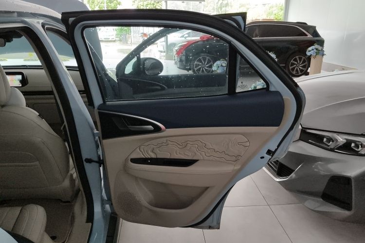 欧拉好猫 2022款 莫兰迪版 400km标准续航 豪华型 磷酸铁锂中控内饰7006