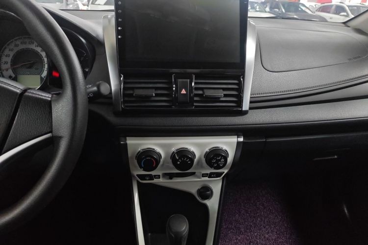 丰田 YARiS L 致炫 2015款 1.5G 自动炫动天窗特别版中控内饰16