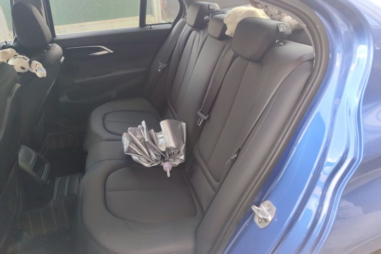 宝马1系 2018款 改款 118i 运动型中控内饰7004