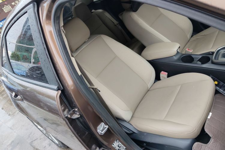 福特 福睿斯 2015款 1.5L 自动舒适型中控内饰41