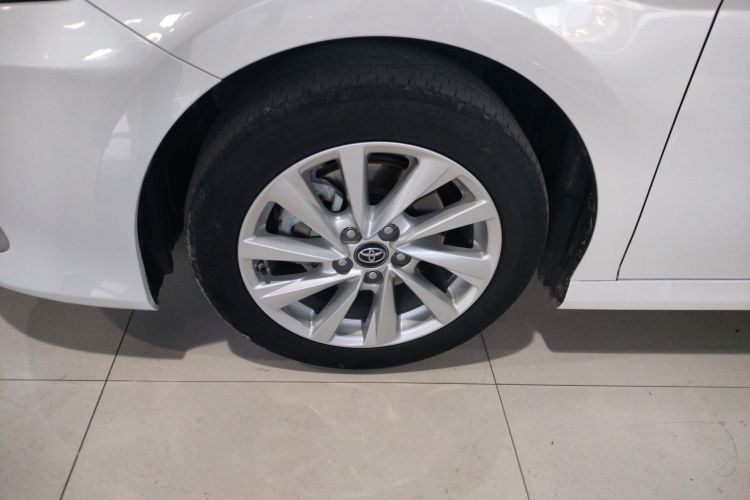 丰田 凯美瑞 2021款 2.0G 豪华版车身外观6007