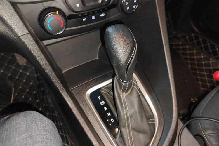 别克 英朗 2021款 改款 1.3T 自动轻混动精英型局部细节18