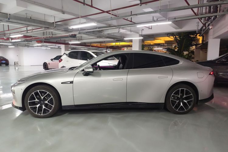 小鹏P7 2023款 P7i 702 Pro车身外观6003