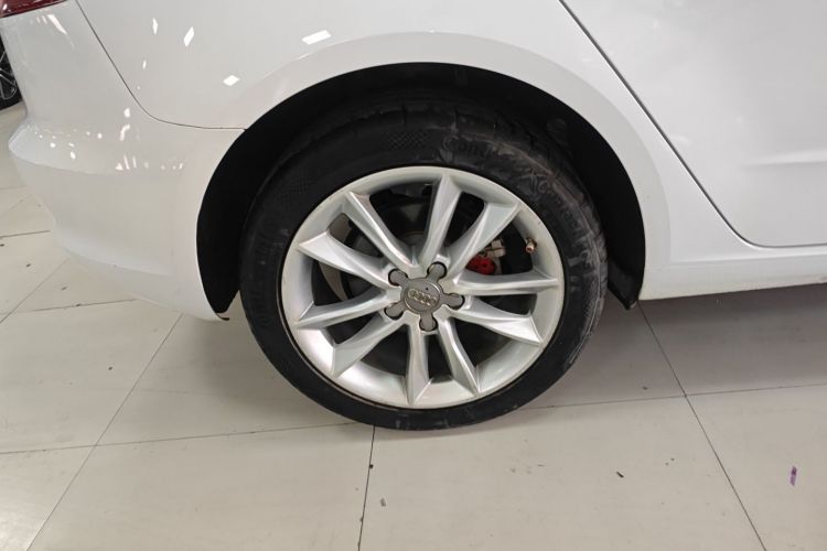 奥迪A3 2015款 Sportback 35 TFSI 百万纪念舒享型车身外观6008