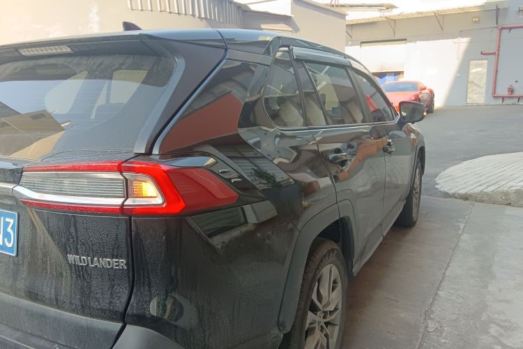 丰田 威兰达 2023款 2.0L CVT两驱领先版车身外观9