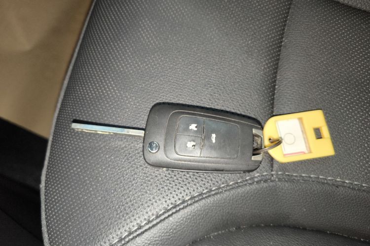 别克 英朗 2021款 改款 1.3T 自动轻混动精英型中控内饰7001