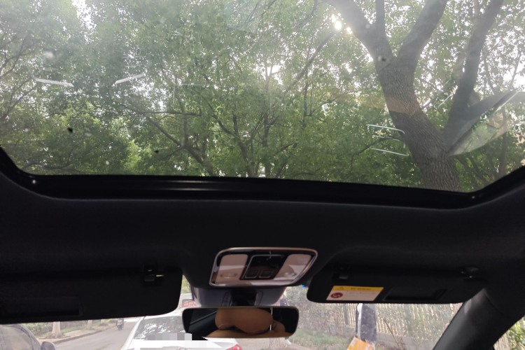 理想汽车 理想ONE 2021款 增程6座版局部细节22