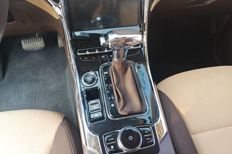 猎豹汽车 猎豹CS9 2017款 1.5L CVT舒适型中控内饰18