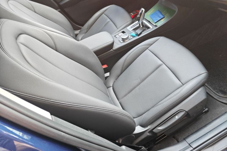 宝马1系 2021款 改款 120i M运动版局部细节41