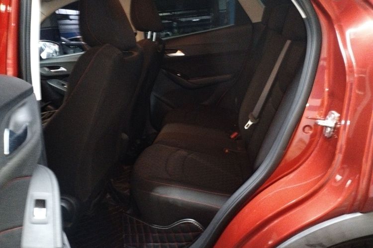 宝沃BX3 2020款 20TGDI 两驱自动舒适型中控内饰21