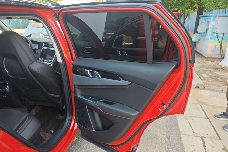 领克01 2019款 2.0T 四驱劲Pro版 国VI中控内饰7006