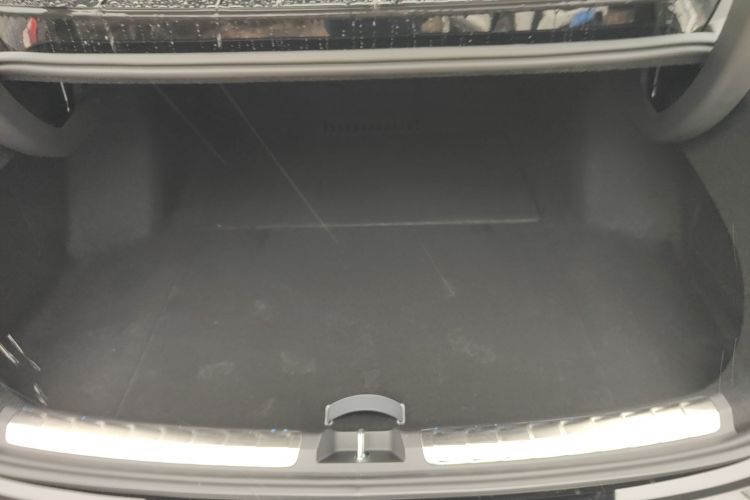 鸿蒙智行 享界S9 2024款 纯电 Ultra 四驱旗舰版机舱底盘23