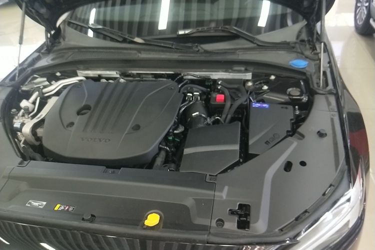 沃尔沃S90 2025款 B5 智雅豪华版机舱底盘24