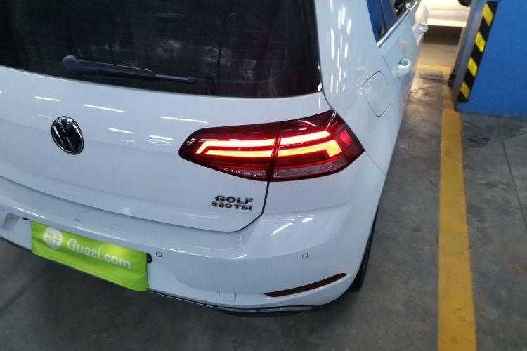 大众 高尔夫 2020款 挚爱版 280TSI DSG舒适型车身外观6006