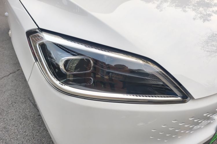 五菱汽车 五菱宏光新能源 2025款 增程式混动 50KM 标准型车身外观6006