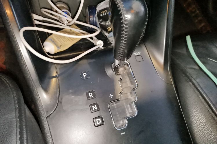 北京现代ix35 2013款 2.0L 自动两驱智能型GLS 国V中控内饰18