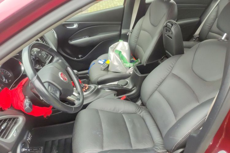 菲亚特 菲翔 2012款 1.4T 自动劲享版局部细节19