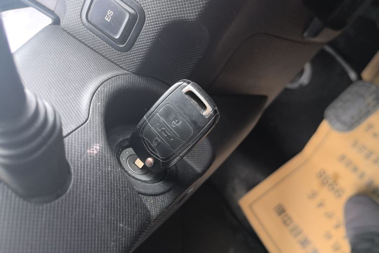 五菱汽车 宏光MINIEV 2020款 自在款 三元锂中控内饰7001