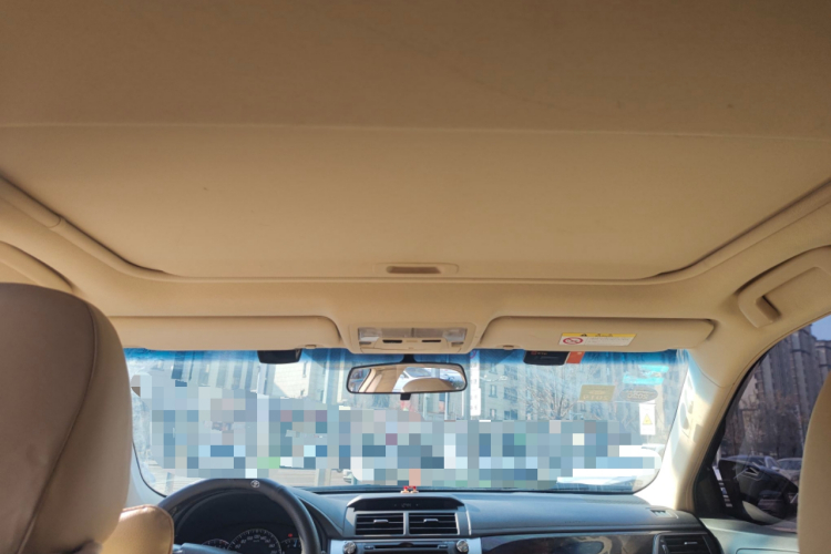 丰田 凯美瑞 2015款 2.0G 领先版中控内饰22