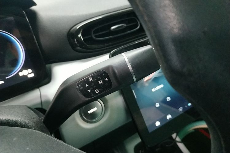 零跑汽车 零跑T03 2022款 耀金版中控内饰18