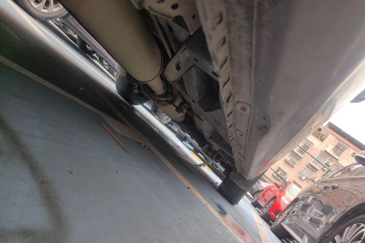 别克GL8 2015款 2.4L 豪华商务尊享版局部细节9002