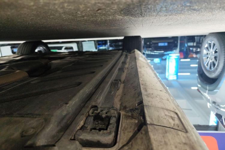 奔驰E级(进口) 2017款 E 200 4MATIC 轿跑车局部细节9001