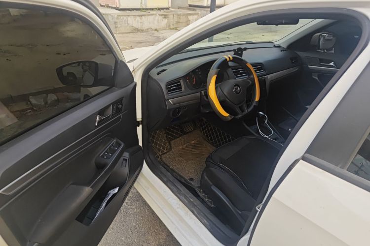 大众 2019款 朗逸启航 1.5L 自动风尚版 国VI中控内饰20