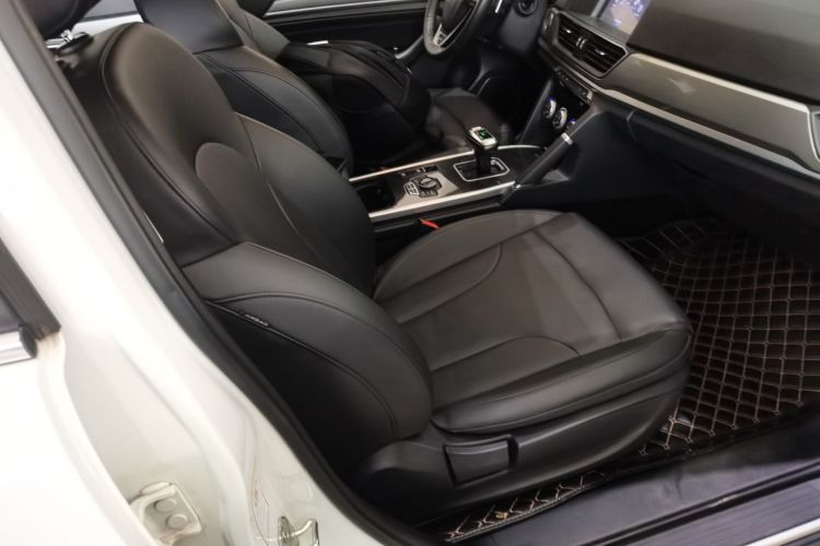 哈弗H6 2018款 蓝标 运动版 1.5T 自动两驱精英型中控内饰41