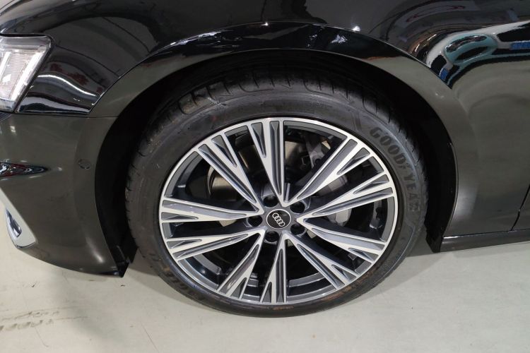 奥迪A6L 2026款 45 TFSI 臻选动感型车身外观6007