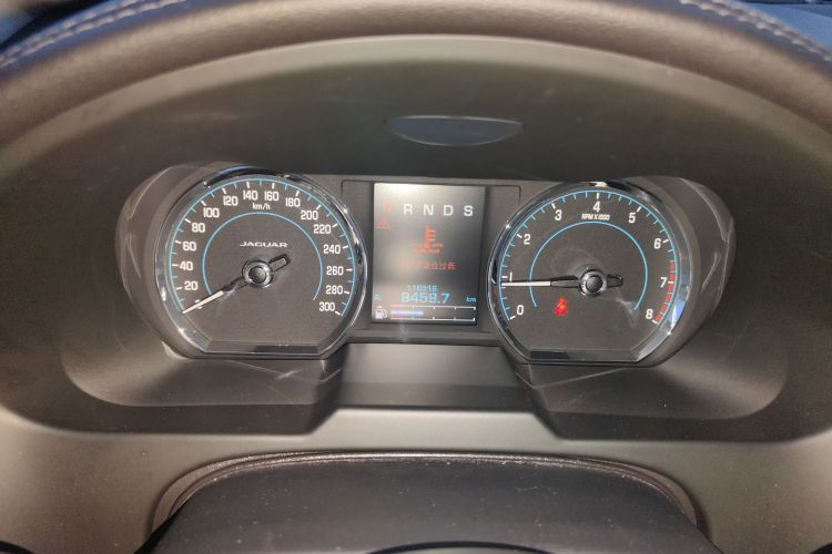 捷豹XF 2015款 XF 2.0T 豪华版局部细节14