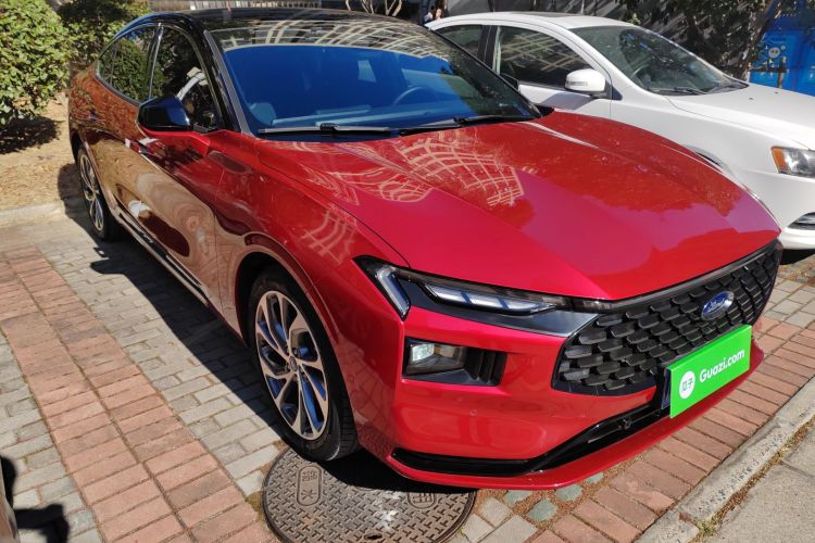 福特 蒙迪欧 2025款 2.0T EcoBoost 至尊型车身外观3
