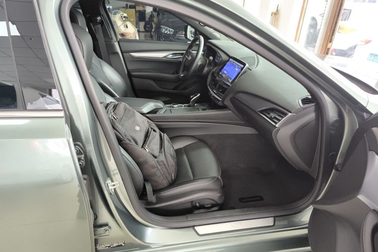 凯迪拉克CT5 2023款 28T 豪华型（标准版）局部细节41