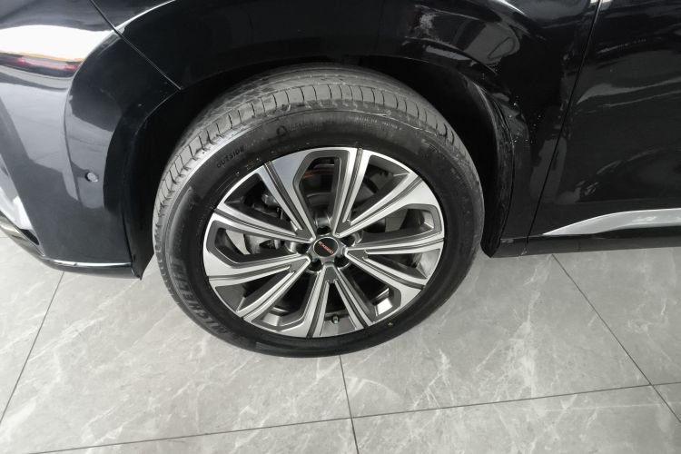 星途揽月 2023款 400T 四驱星尊版 6座车身外观6001