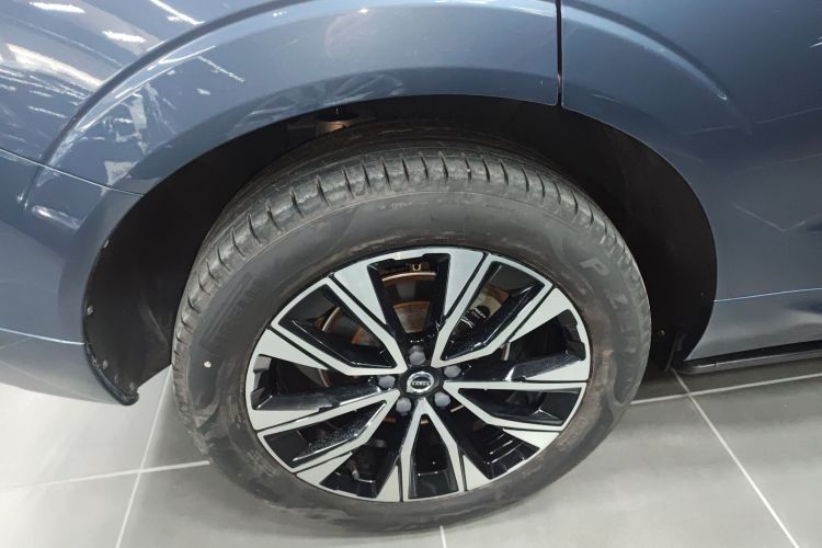 沃尔沃XC60 2023款 B5 四驱智远豪华版车身外观6008