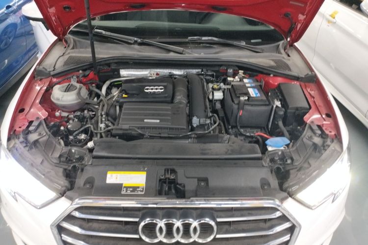 奥迪A3 2019款 Limousine 35 TFSI 风尚型 国VI机舱底盘24