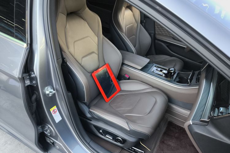 比亚迪 汉 2022款 EV 创世版 715KM前驱旗舰型局部细节41