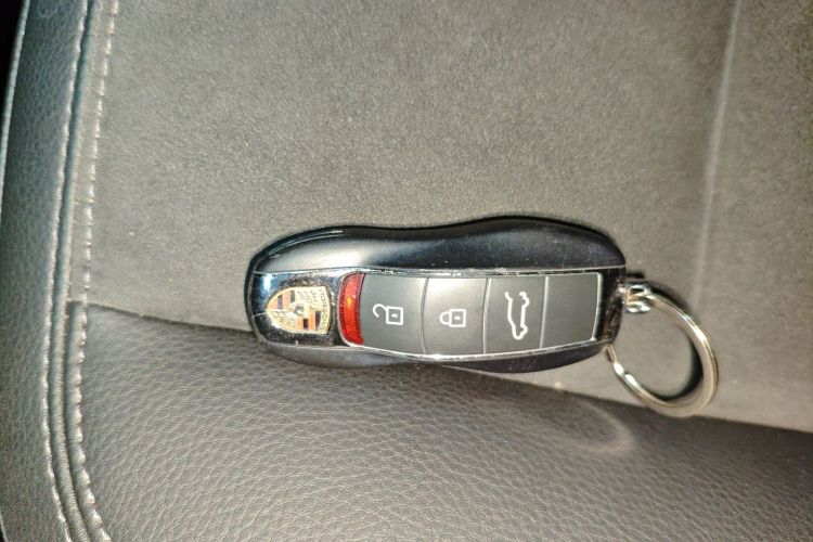 保时捷 2020款 Macan 2.0T中控内饰7001