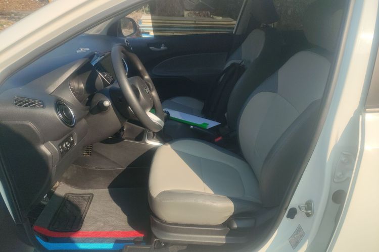 起亚 焕驰 2017款 1.4L 手动智享版Value中控内饰19