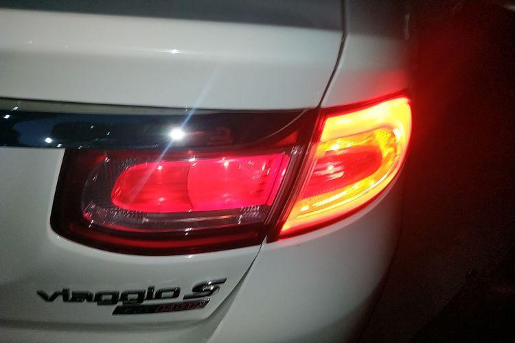 菲亚特 菲翔 2015款 1.4T 自动跃享版车身外观9